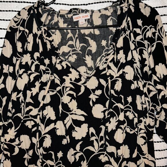 Knox Rose Boho Floral Peasant Shirt, large - Picture 2 of 4